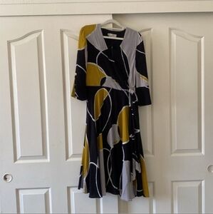 Hobbs Elegant Black and Yellow Wrap Dress. Size 8